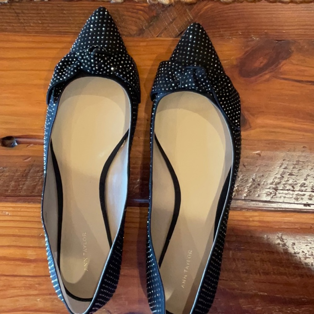 Ann Taylor Black and White Flats Elegant Loafers